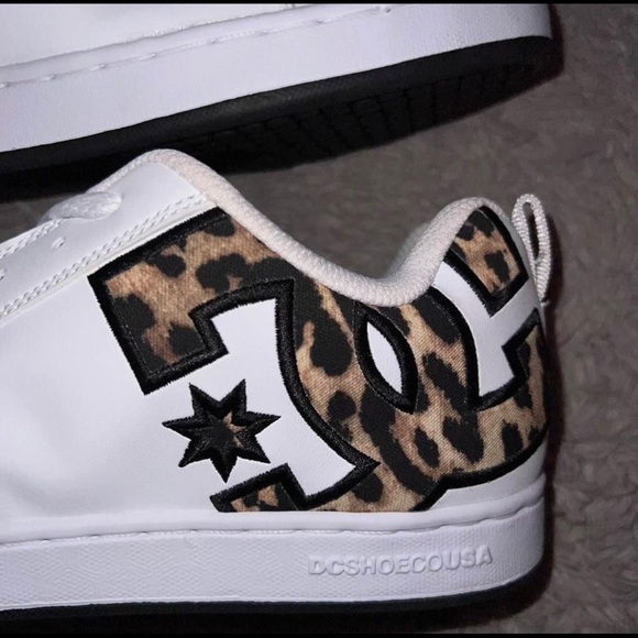 cheetah print white dc logo shoes - Picture 2 of 3